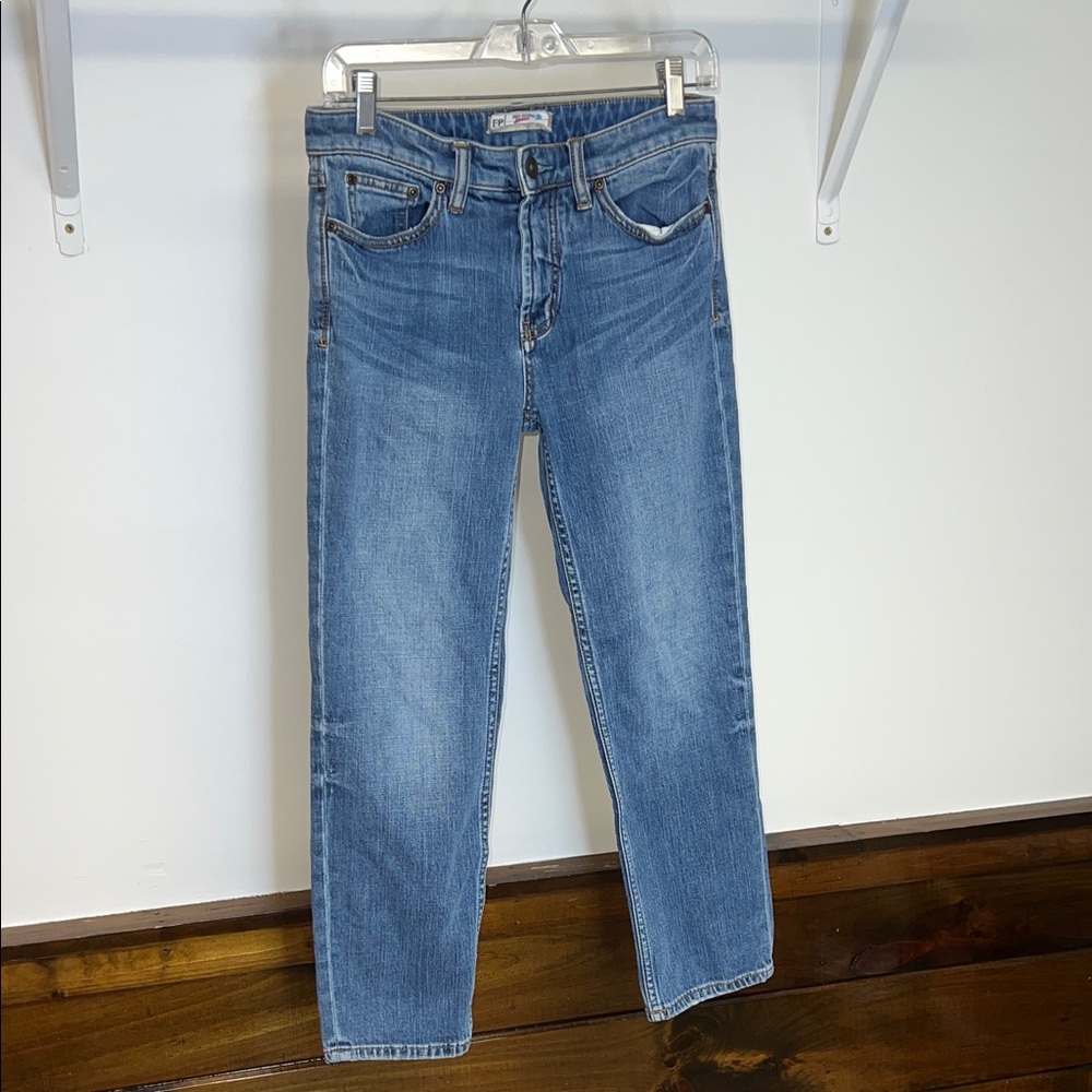 Free People Slim Fit Cropped Ankle Length‎ Blue Jeans- 26